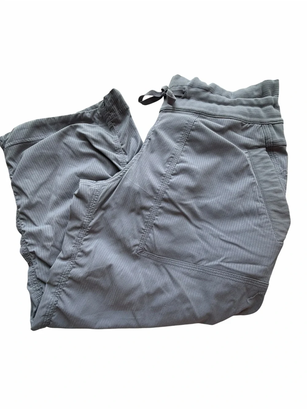 Lululemon Athletica Gray Cropped Drawstring Capri Pants